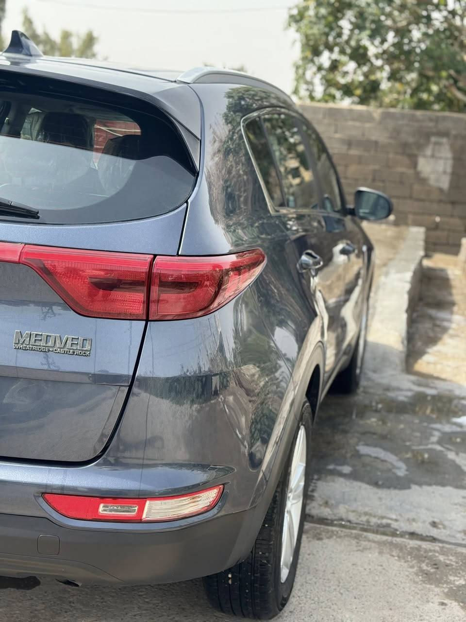 #كيا_سبورتج بيع او مراوس موديل احدث
موديل 2019
وارد امريكي 
كلين بدون ضرر 
عدا شخط باب سائق فقط  
-شاشة كبيرة
-كامرة بلادية
-فور ويل
-انظمة قيادة متعددة
-قطعتين تبريد 
-مكينة 2400
-ويل كروم
السيارة جديدة جداً
ماشية 51 الف  فقط
بأسمي استخدام شخصي اني كاصه من امريكا على وضع الشركة
للاستفسار اكثر 
اتصال 
***********✅
