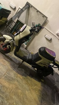 دراجه R9 الاستفسار عل هذا رقم 07750628001 واتساب