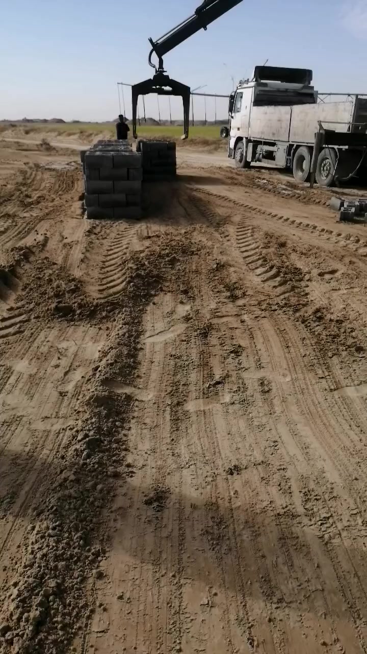 سياره اكتروز للبيع كرين بافنجر حجم 16 رقم اربيل سياره جاهزه من كلشي شرط الشغل واذا اكو مراوس يرهم ***********
