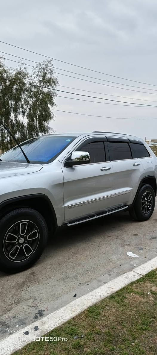 جيب 2012وارد امريكي بدون حادث قطعه صبغ وحده كامله اي نقص ما بيه محرك 3.6 تو ويل سنويه 2028. بعقوبة, ديالى


**إذا كنت صاحب هذا الإعلان وتريد حذفه لأي سبب، رجاءا أرسل رسالة إلى الدعم الفني**