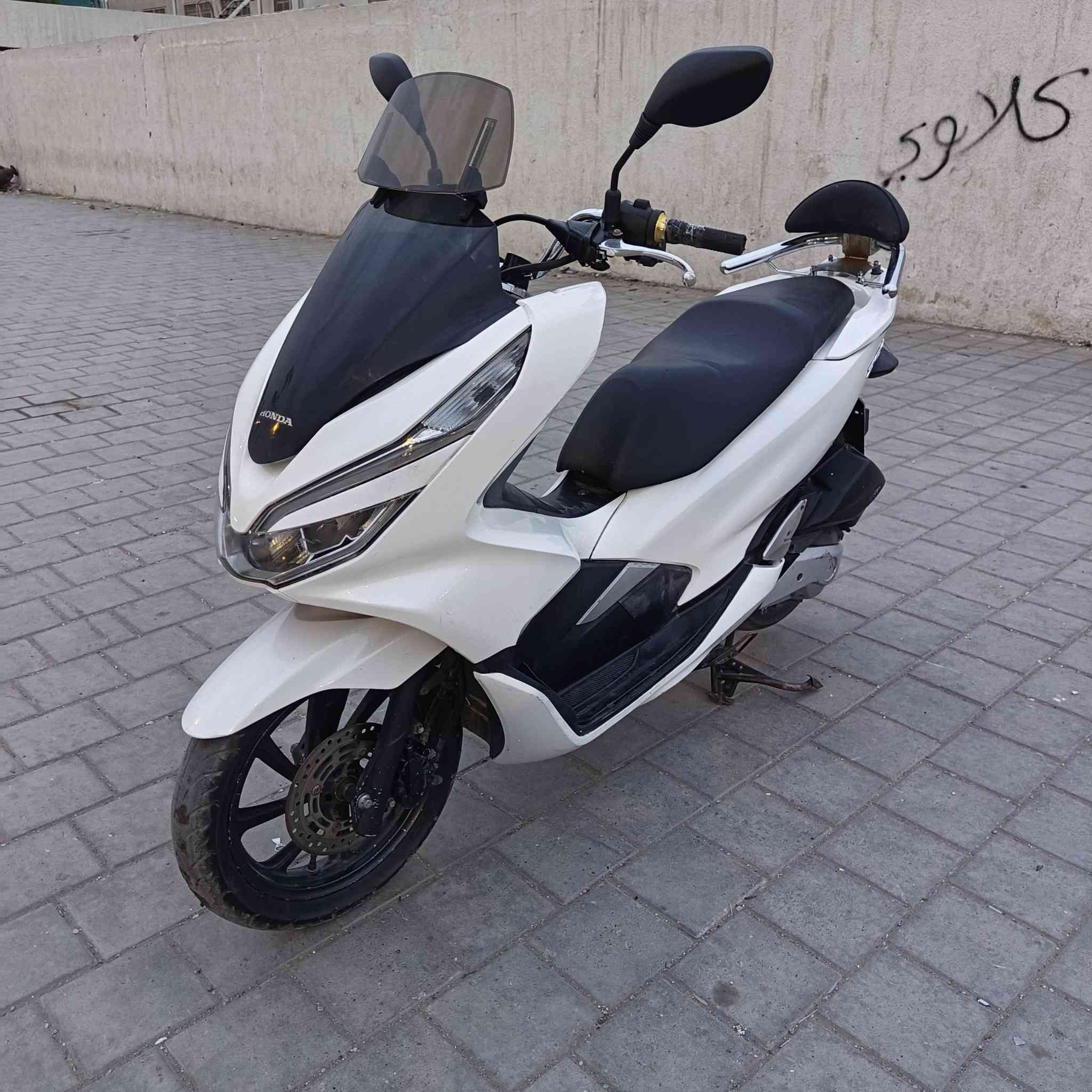 شباب سلام عليكم درجة بي سي اكس جيل ثالث دراجة .جديدة.مال رمبه.مكفوله كفالة عامه.اي نقص مابيه مكينة ناعمة شلعه ومعدل مكاني بغداد الاستفسار عله هاذ رقم ***********
