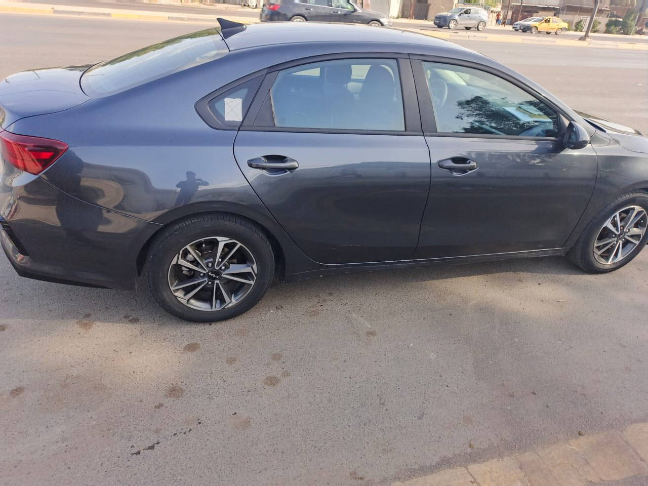 السلام عليكم فورتي وارد حادث كما موظح موديل 20السعر 115مكان بغداد***********
