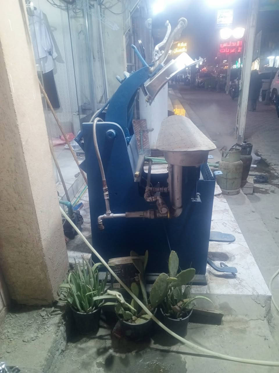 مكينه عراقيه للبيع
***********
