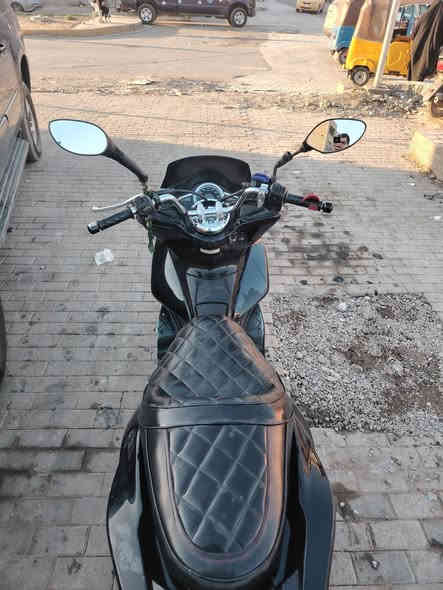 ألسلام عليكم دراجه بي سي اكس جيل ثاني جي اف ياباني   رقم بغداد
مكينه ١٥٠
حساس استاند. حساس ازدحام
سعر ٣٨ ورقه وبيهه مجال لطيبين
رقمي *********** وبي واتساب
ماشيه ٨الف
