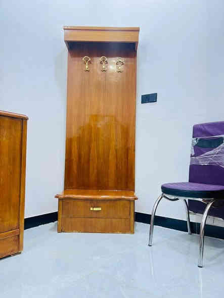 السلام عليكم ورحمه الله عندنا غرفه سته باب طابقين مستعمله صاج اتصال على رقم***********
