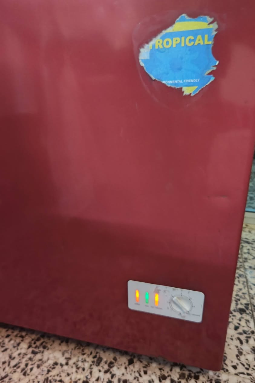 السلام عليكم ثلاجه ومجمده تجميد فول وسبلت 2 طن شغال وتبريده حلو واكوبعد غراض للبيع انطيني سعر بل يرضي الله *********** مكان الوشاش
