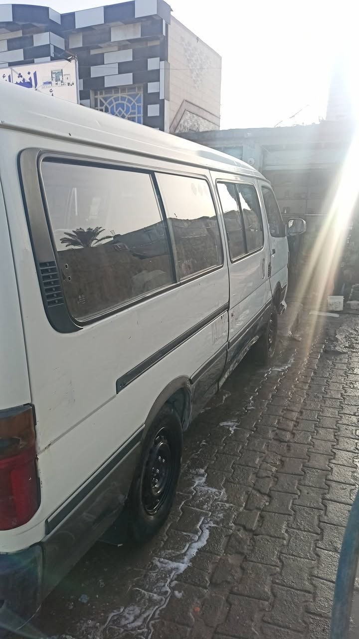 السلام عليكم فتون الوان موصليه للبيع موديل 2014 كفاله عامه مكينه ونجي مجاول كير هايس حداديه تخم تاير جديد مكاني نجف ***********
