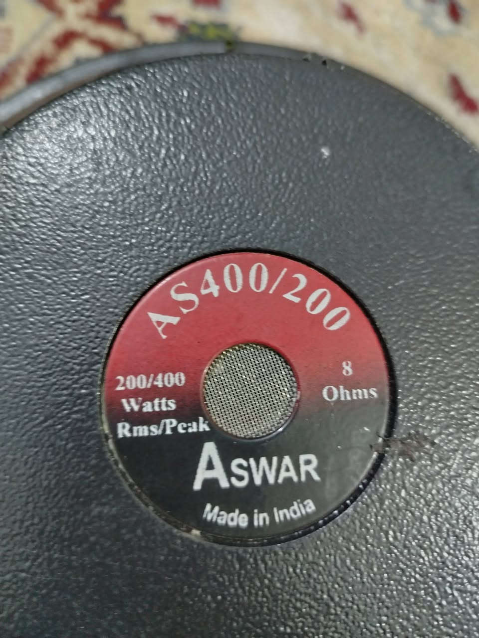 سماعات اسوار حجم كبير 15 انج سعر 100 الف زوج
*********** يوجد توصيل
