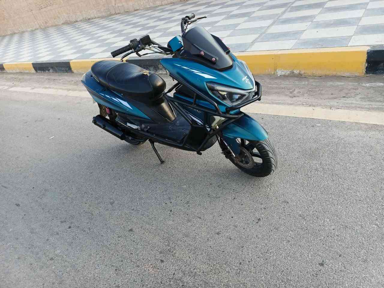 دراجه للبيع سترونك 23 كفاله عامه محرك ما مفتوح لاتنقيص لاتبخي كهربائية شغاله كيجات من كلشي دشبول اكتروني ماماشيه هواي ستان حساس سعر 475وبيه مجال مكان ناصريه قلعه سكر لاستفسار ***********/‏‪***********‬‏

