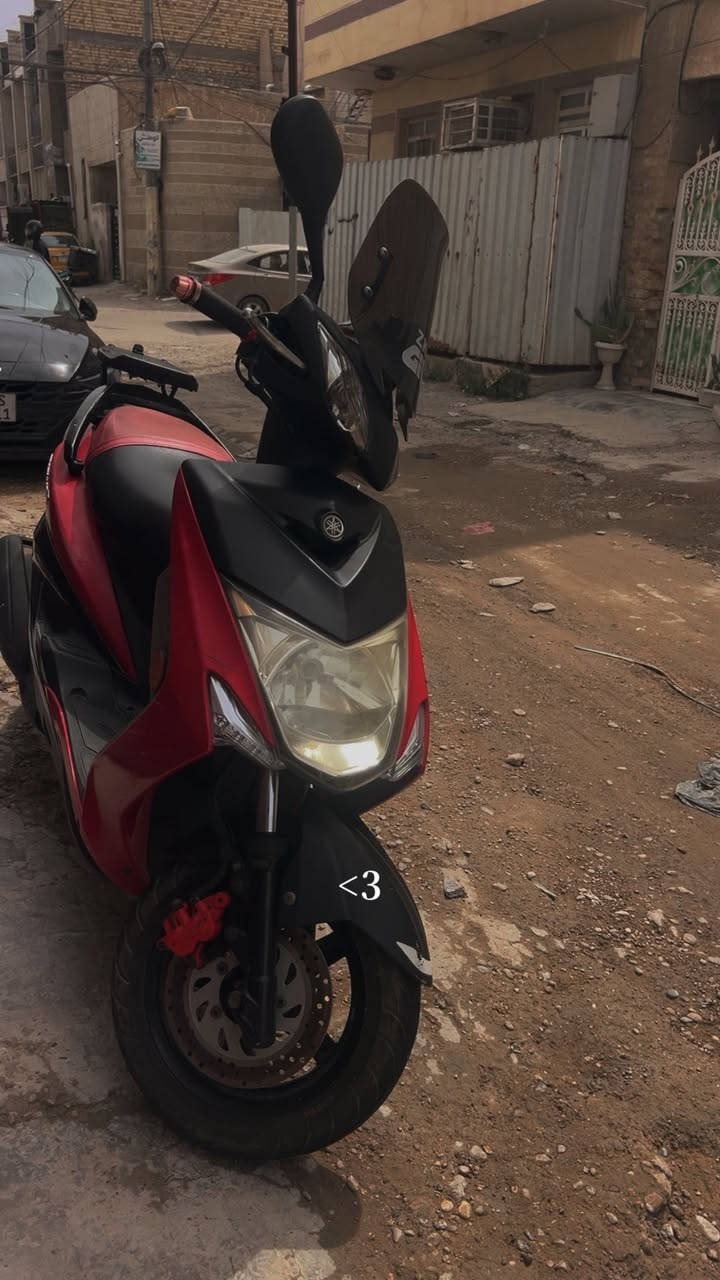 سلام عليكم سكنس لد للبيع بلاديه الدراجه برغي ممفتوح بيها ياباني اصل الدراجه شلعه معدل خير من الله مداريها الدراجه الله شاهد كله دهن موتل وبانزين محسن سعراها 1550 بيها مجال بسيط للشراي مكاني بغداد حريه 
*********** هذا الرقم متواجد
