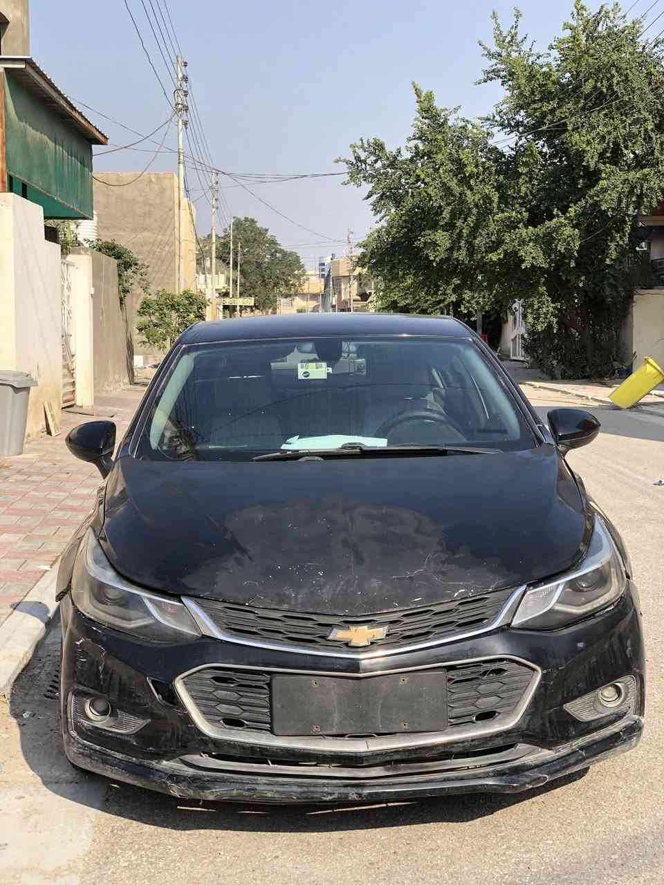🚗 شفروليه كروز 2019 LT أسود للبيع
🔧 المواصفات:
• محرك 1.4 لتر توربو اقتصادي وقوي
• گير أوتوماتيك ناعم
• دفع أمامي – 5 ركاب
• صرفية بنزين ممتازة داخل وخارج المدينة

🛋 التجهيزات:
• شاشة معلومات مع بلوتوث / USB
• كاميرا خلفية وامامية تسجيل صورة وصوت
• تحكم ستيرن + كروز كنترول
• تكييف وتدفئه جيد جدا
• مرايا ونوافذ كهرباء
• أنظمة أمان (ABS – Traction – وسائد هوائية)
• كشن كهربائي 
• كشنات تدفئه

 السيارة بدون رقم تترقم اي محافظة 🚙
✨ الحالة:
سيارة نظيفة جدًا من الداخل فقط تحتاج الى بوليش وحدادية للابواب الامامية استخدام شخصي، جاهزة للفحص والسفر

📍 الموقع: …كربلاء المقدسة 
💰 السعر: …85$ وبيها مجال بسيط
📞 الاتصال: …***********
