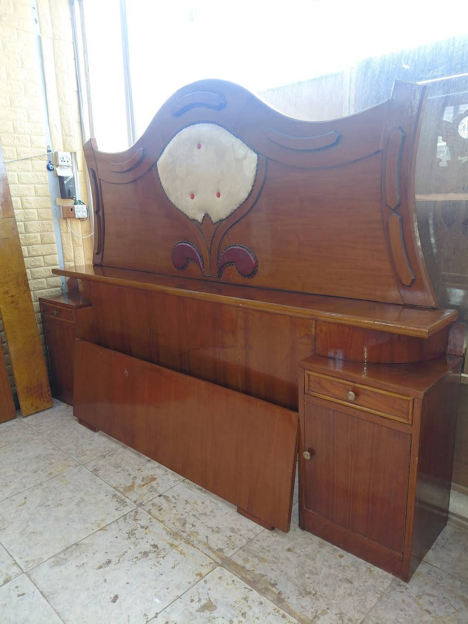 غرفه نوم ام السته طابقين داخل وخارج صاج ضهر جرجوبه خمسه ملم دنك زان طابوريه هديه عنوانه كوت حي الجهاد شارع النجارين نجارة ومعرض الحجامي الاتصال او مراسلة الصفحه ***********
