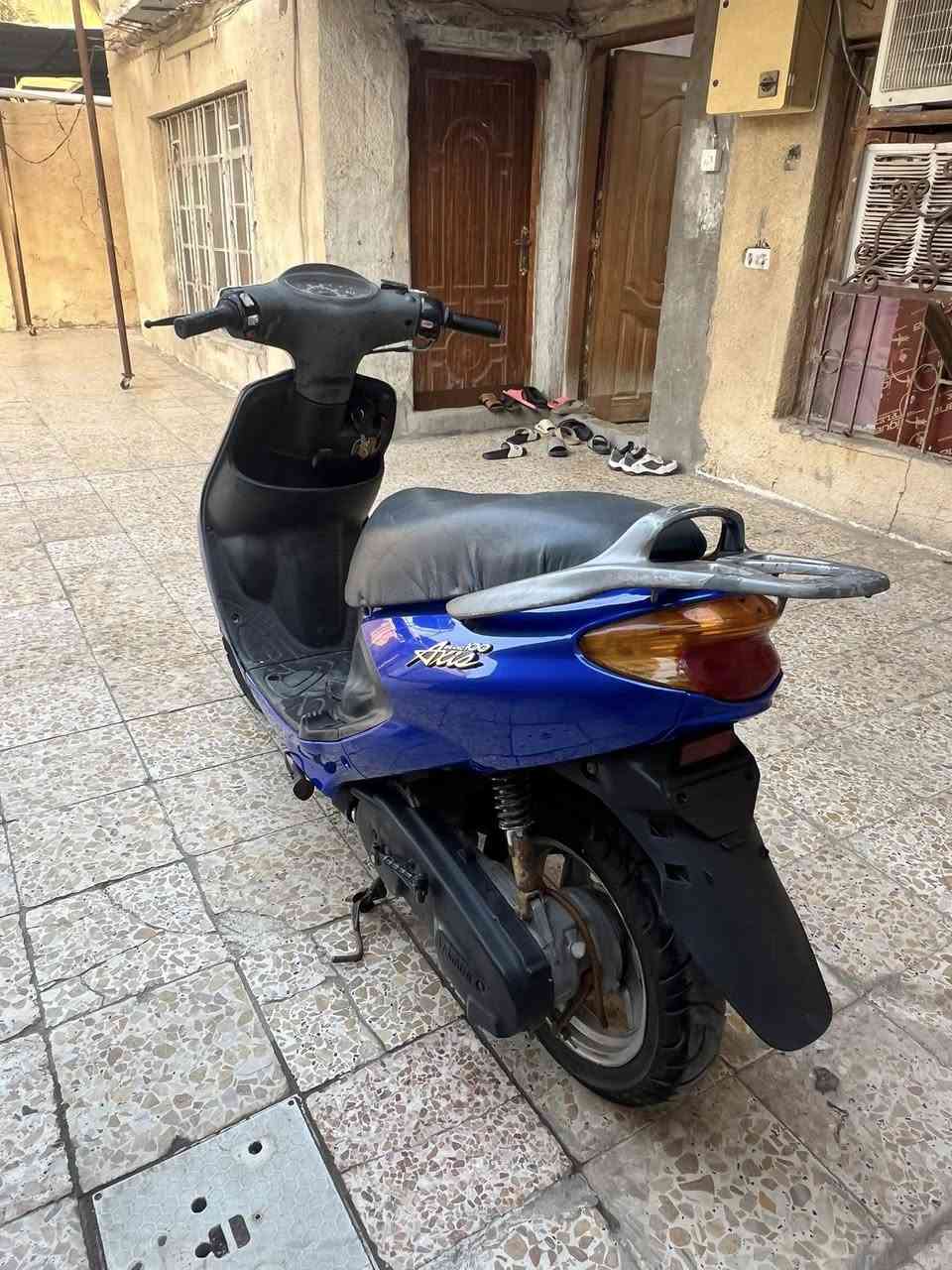 للبيع مكينه نضيفه عوزها باتري وتنضيف كابريتر سعرها 400وبيها مجال مكان بصره جمعيات كلشي شغال عداد يرعه اشاير هورن جاهزه بس كابريتر وباتري ***********
