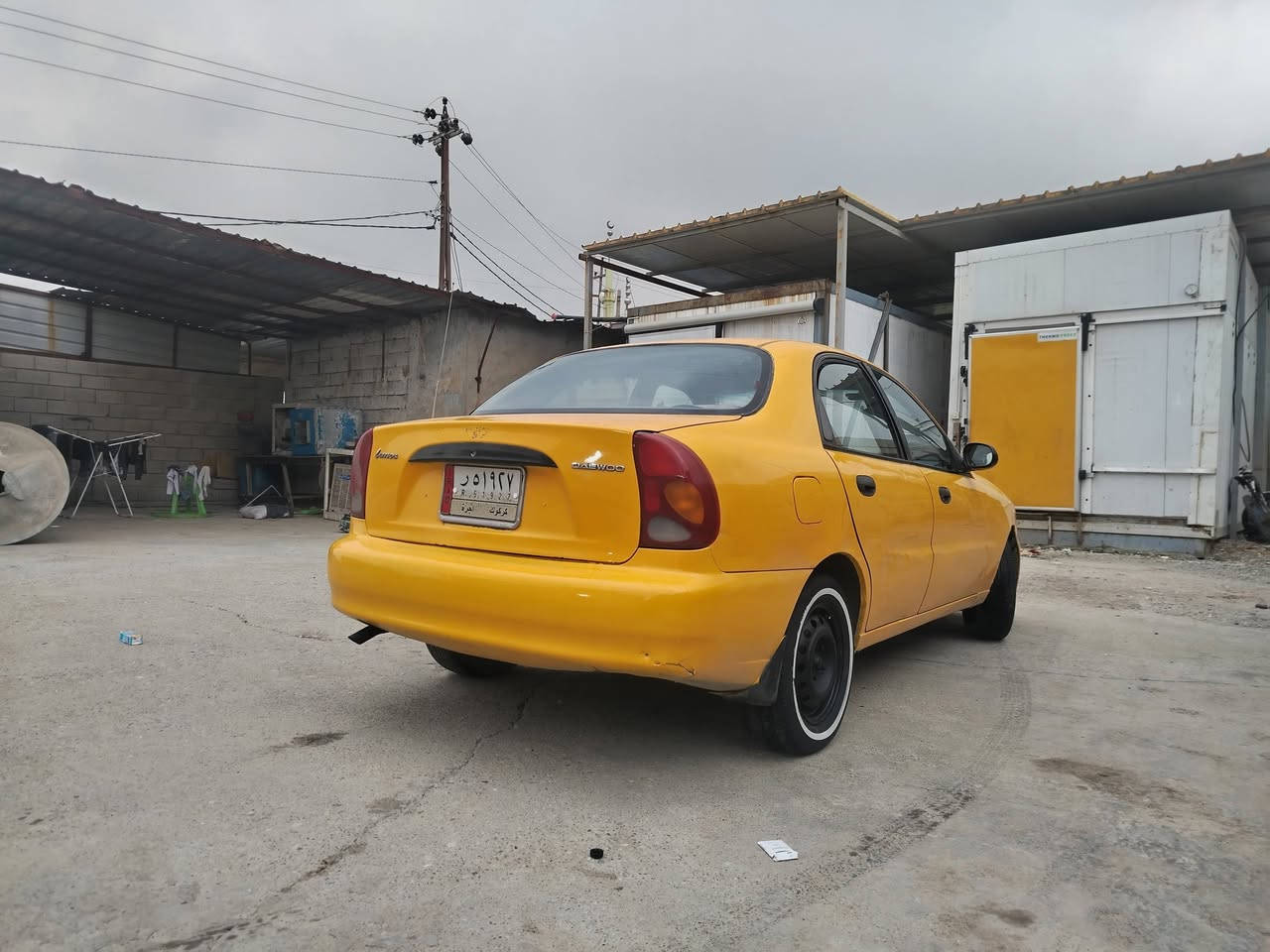 سلام علیکم  البیع اومراوسە حسب قناعە دایو لانوس مودیل 2001 شرط تحویل وكالة كوبون بنزین بی نقابة مصفر  عنوان کرکوک  سعر 26بی مجال

***********
