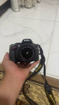 يا الله  كامرة نيكون الكامرة جديدة مثل مموضح استخدام شخصي مستعجل كلش ع...