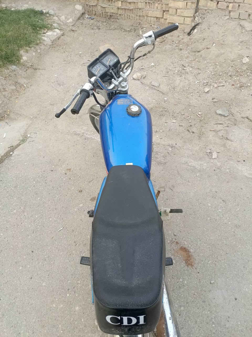 السلام عليكم دراجه ارشه 2020
دراجه نضيفه دراجه اوراق  محرك مبدل ولفات كهرباءيات شغاله كله نقصه سله الدراجه من اول هندر 700بيه مجال 
***********
