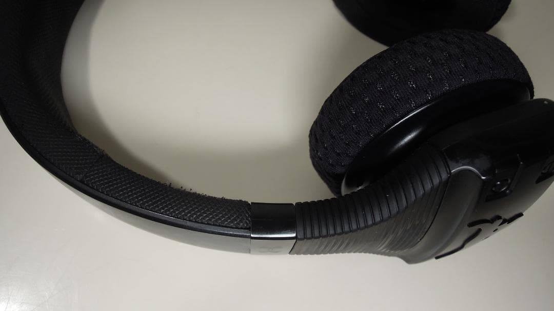 متوفر سماعة UA | JBL Train Rock
هذي السماعة من ( اندر النوادر ) اللي يميز بسماعة ذا روك انها مضادة للعرق + بتكون ثابتة بمكانها مهما كانت شدة التمارين الرياضية اللي يسويها المستخدم
يعني استخدامها للجم 👌🏼
بطاريتها 16 ساعة بدون ملحقات شحن كالكسي
السعر 120 الف شامل التوصيل


**إذا كنت صاحب هذا الإعلان وتريد حذفه لأي سبب، رجاءا أرسل رسالة إلى الدعم الفني**