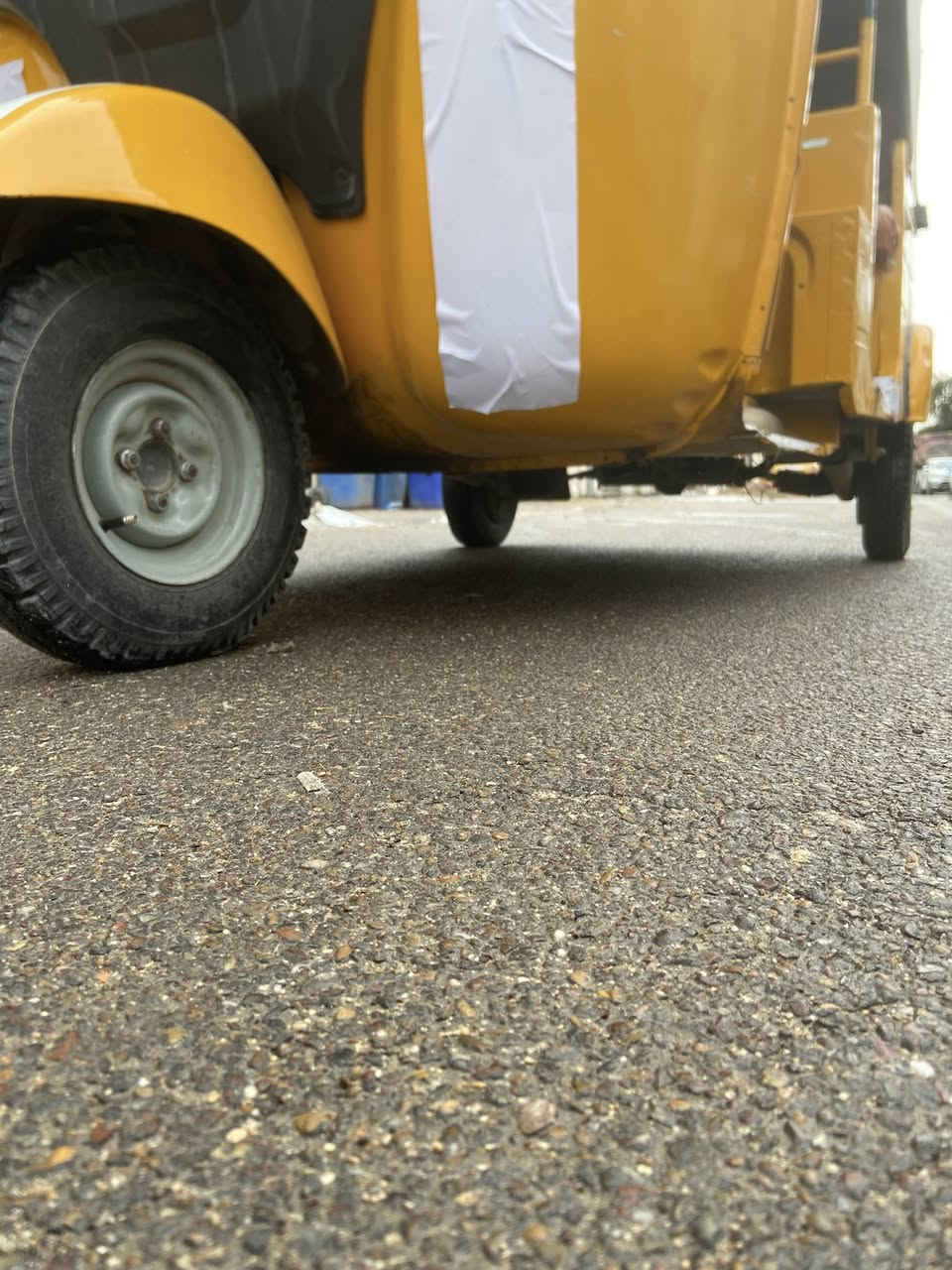 سلام عليكم تكتك موديل ٢٠١٨. مصبوغه عام للجماليه.  نضيفه كلش مامتعوبه شغل متقطع مال طالب   كل أسبوع ادامه.  مرقمه وسنويه بغداد تحويل شوكت ماتريد.  سعرها 5800 وبيها مجال بسيط   رقم الهاتف ***********
وارجع وأكول الي ياخذه ماتعبه ولا يصرف ربع عليها كامله مكمله على آخر حبه
