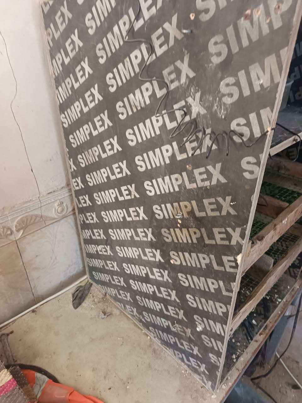 سلام عليكم فقاسه للبيع نسبت التفقيس 90/100
خير من الله سبب البيع مامتفرغ اله عندي شغل مكانهى فرع الوركاء سعره 170وبيه مجال بصيط وانه خادم لطيبين ***********
