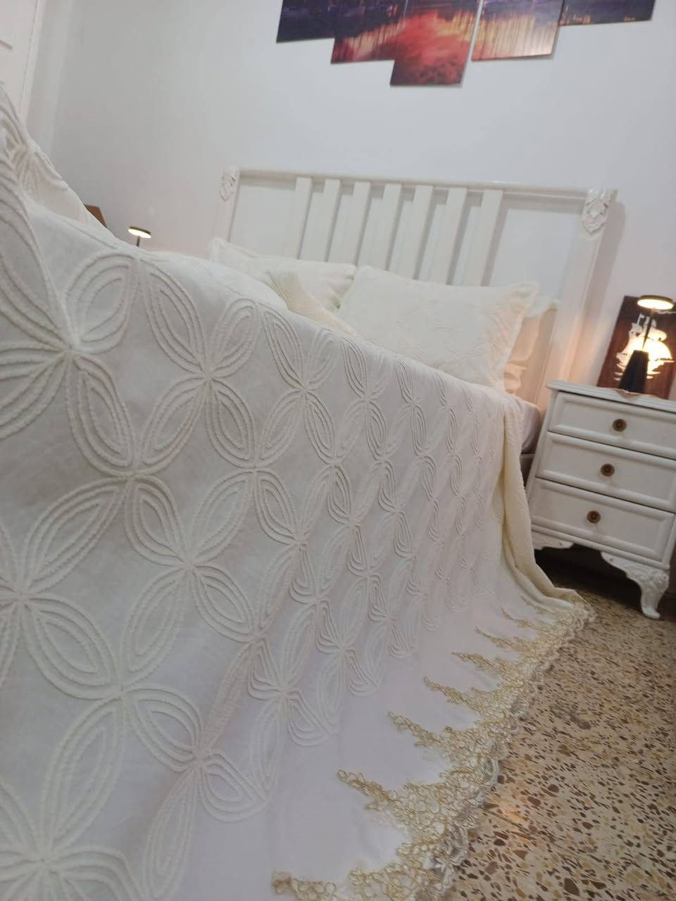 فرشة عرس متكونة من 8قطع  القماش درجة اولى عملية جدا #اعراس#


**إذا كنت صاحب هذا الإعلان وتريد حذفه لأي سبب، رجاءا أرسل رسالة إلى الدعم الفني**