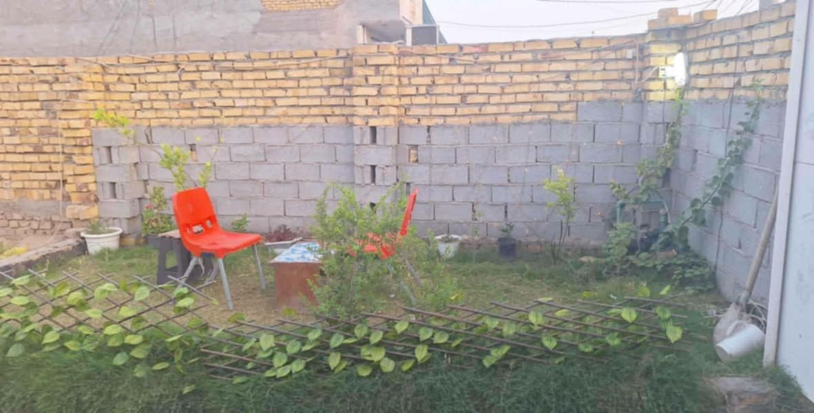 بيت طابو زراعي المساحه ٢٥٠ سند ٢٥   عرض الشارع ١٠   كامل من الخدمات ابي كهرباء ومجاري نقص بي الصاله والمطبخ  طابوك درجه اول رفت ٦٠ ب ٥٠ صب مركزي بناء ٢٠٢٢ بكرلي قرب جامع سلمان لمحمدي قطع بيت برتو 
السعر خاص 
لاستفسار ***********
