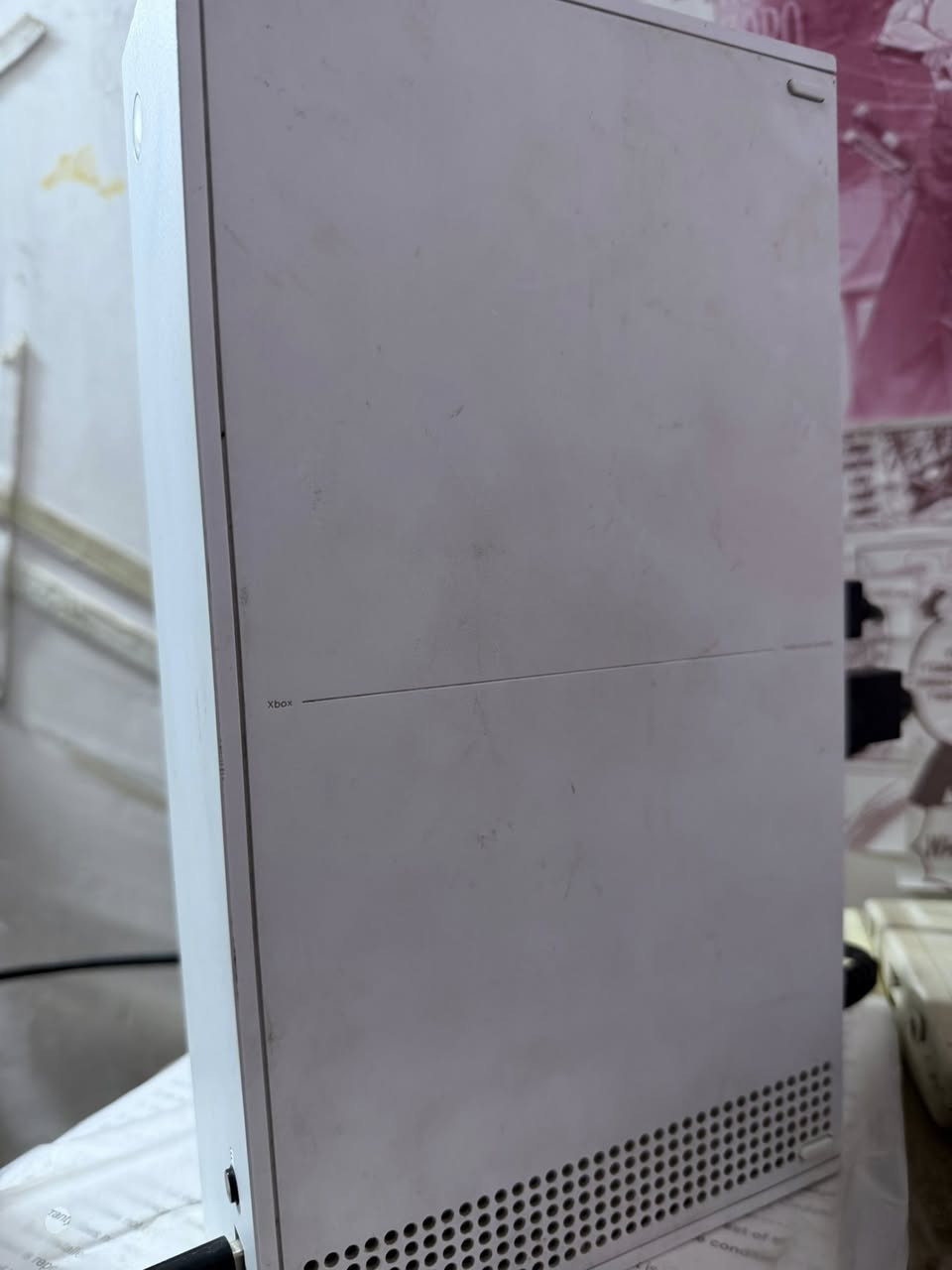 سيريز اس لمراوس ويه جهاز روج وياه 2جوستك واحد كيم سر واحد الاصلي مالته ويا هارد HDD1t
او للبيع 400 إنتاج 2022 غراضه كامله تجي تفحص بعينك وشوف بي بعض الملاحظات مكاني بغداد الراشدية ***********
