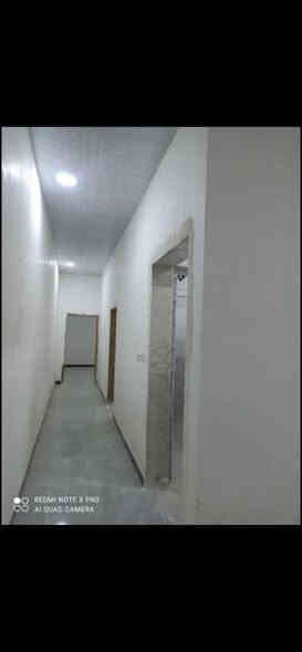 بيت بناء جديد للاجار طابق ارضي في منطقة مهيجران 📌📌
يحتوي على غرفتين منام +مطبخ+ديوان +كليدورات ثنين+مناور ثنين  البيت مجهز للسكن من كل شئ خزان ماء اساله وخزان ماء حلو وماطور تصعيد ماي مع بوستر واضويه  وكيزر 
المؤجر يفرش ويكعد  
 سعر الايجار 450
* يبعد عن شارع ابي الخصيب الداخلي دقيقة ب سيارة ايضاً جميع الخدمات يمها من مستوصف ومطعم ومخبز وفرن و مدراس وجامع وحسينيه
للاستفسار عن القياسات والامور الاخرى اتصال على الرقم او تواصل على الواتساب
***********
