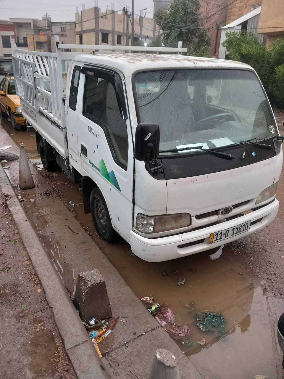 سلام عليكم سياره فونتيره موديل ١٩٩٩ رقم انكليزي بغداد محرك كير شاصي رقم شاصي مقفول كهربائيات شغاله غرفه حلوه راس قلاب رقم بغداد العنوان بغداد جديده  السعر ٦١
لاستفسار 
***********
