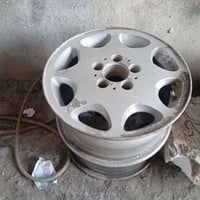 جنوط مرسيدس • حجم ١٥ • ٤ قطع