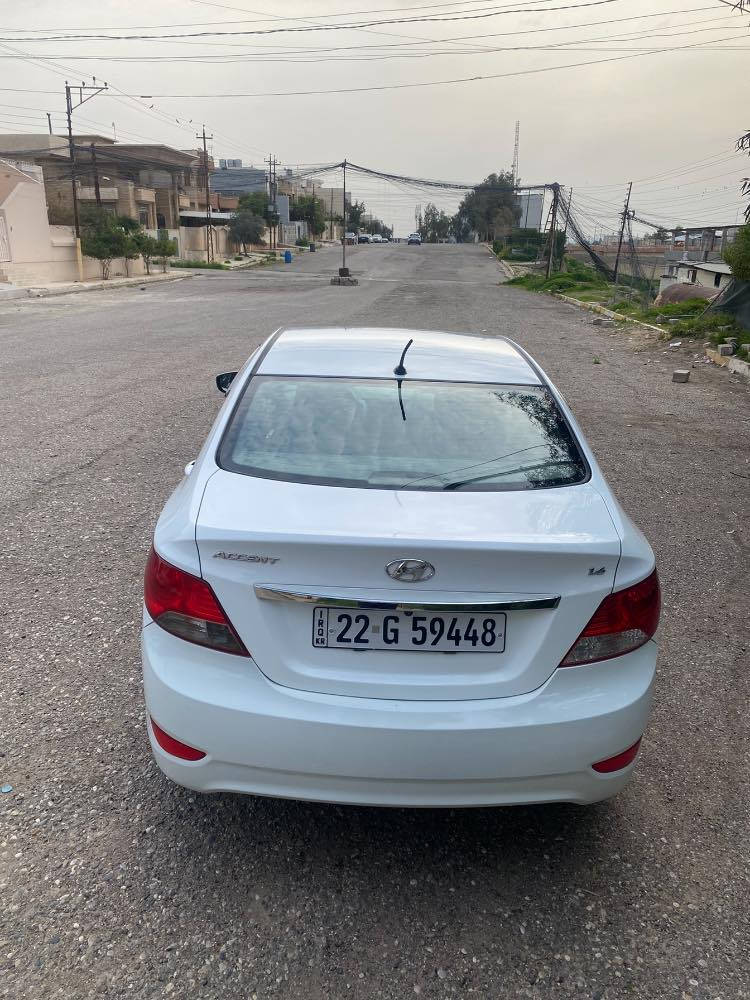 السلام عليكم
اكسنت مضلع موديل 2017
وأرد خليجي المحرك 1600
الكير دوش تحكمات ستيرن الجامات كهربائي
رقم أربيل جديد سنويه باسمي وهزه جديده 
كاربون بانزين ⛽ شرط التحويل 
ماشيا 210 
 بدون ظرر 
السعر 118$ وبيها مجال بسيط 
العنوان موصل
تليفون كورك ***********
تليفون اسيا ***********
