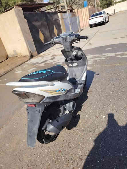 دراجه ماكس رمبه وصلها وياها موجود دراجه كفاله عامه ما مفتوحه جيبلك فيترجيه وفحص مكاني ابو الخصيب الاسمده شراي يجي وساب سعر مليون وبيها مجال قليل
دراجه ختم واحد ويه المكينه 
***********
