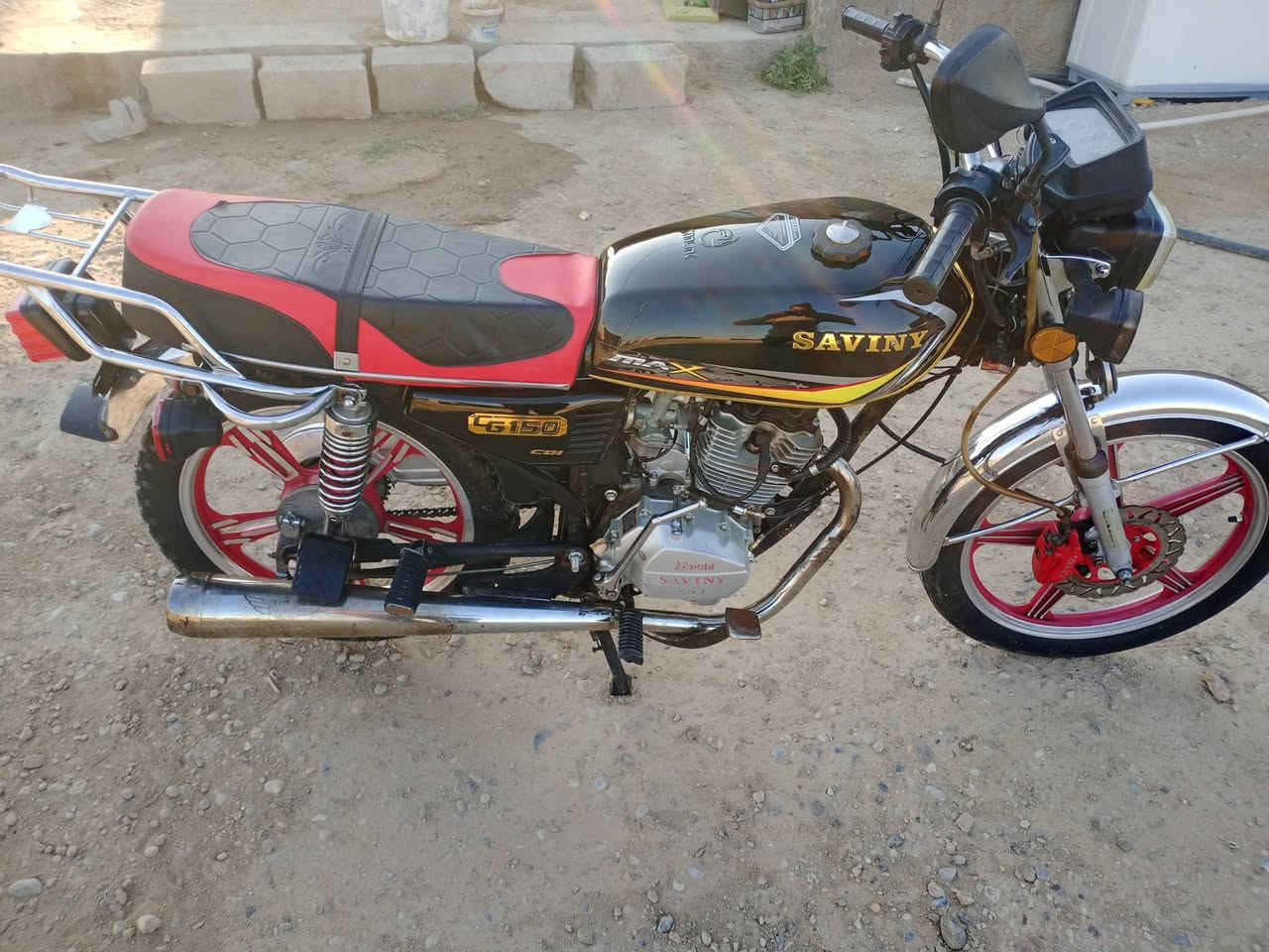 يالله دراجه للبيع موديل 22 نضافه خير من الله كهربايات كله شغاله صلف هندر وياه منفيس سعر 550 وبي مجال رقم الهاتف ***********
