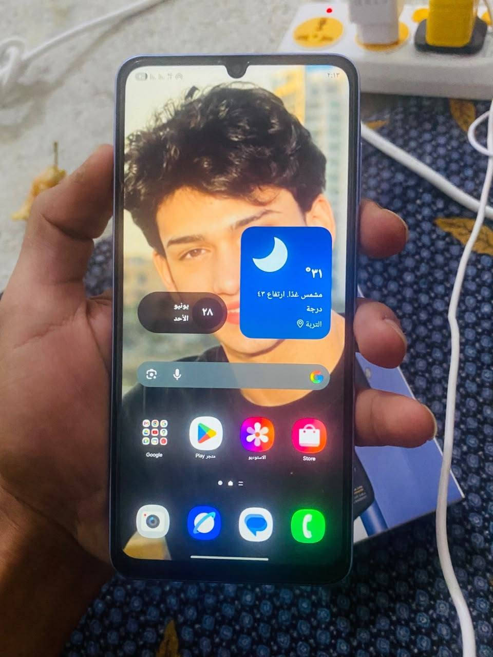 سللم عليكم اخون جهاز GwlqXyA07
ذاكره 127 

جهاز صارله يومين من ستخدمته جدن نضيف مثل مامبين بصوره جهاز تجي تفحصه بيدك 
نضيف وقوي وحته كارتونه وياه وشاحنته وكلشي .
يدعم بوبجي 60فريم حقيقي .
 كامرته تخبل اشكال لعدادات بيها فا اريد اراوسه ب ايباد 9 لو ايفون   سعره بسوك جديد 275الف 
ورجائن ليتعبني لايدخل خاص تفاصيل جهاز كلها كدام عينك ومتواجد وتساب فقط ***********
