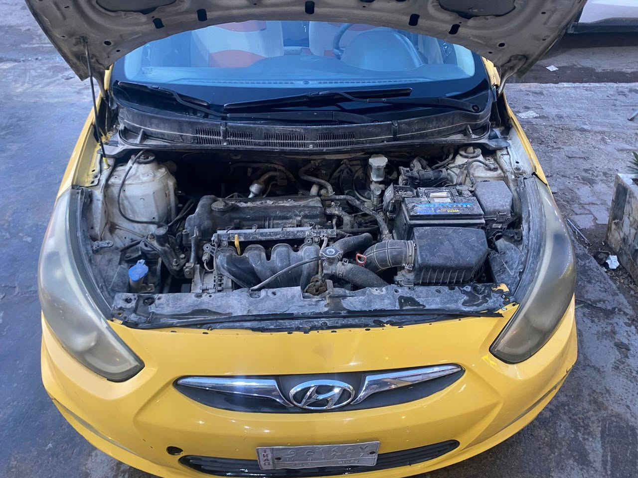 اكسنت مديل ١٤ بسمي مدفوع هيئة ٢٠٢٥ كير محرك بحالة جيدة بيها ضربة بالجاملغ الخلف السايق والتكمه 
السعر ٦٨ 
الاتصال على الرقم  ***********
متواجد في البنوك او الامين
