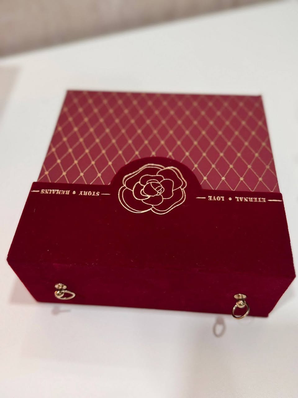 🎀 بكج نسائي راقي يتكوّن من:
💎 قلادة بتصميم مميز
💅 طلاء ثابت ولمعة ناعمة
🕰 ساعة أنيقة
🌸 علبة عطر بشكل فخم وجذاب

📦 البكج يجي بعلبة خاصة وجاهزة للإهداء
✨ هالمرة العرض كلش حلو وناعم… يرضي كل الأذواق 💕

💖 مميزات البكج:
✅ طلاء ثابت
✅ ضد الخدش

لا تحتارين بالهدايا بعد… هديتك صارت جاهزة وبذوق عالي 💖
#السعر_ع خاص سارعووووو الحجز كمية محدوده 

#توصيل_جميع_المحافظات


**إذا كنت صاحب هذا الإعلان وتريد حذفه لأي سبب، رجاءا أرسل رسالة إلى الدعم الفني**