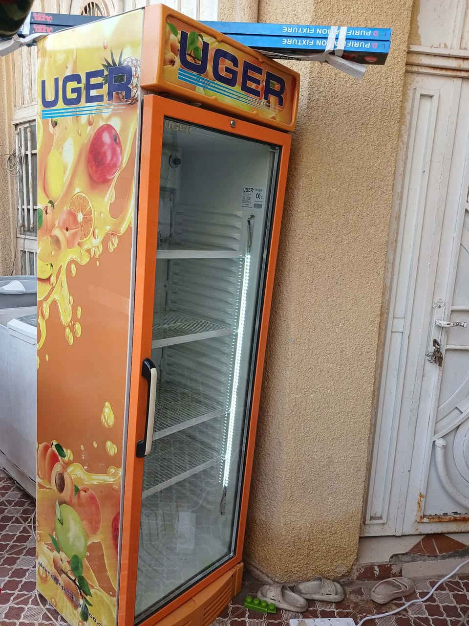 أغراض محل للبيع *********** استعمال قليل كوت
