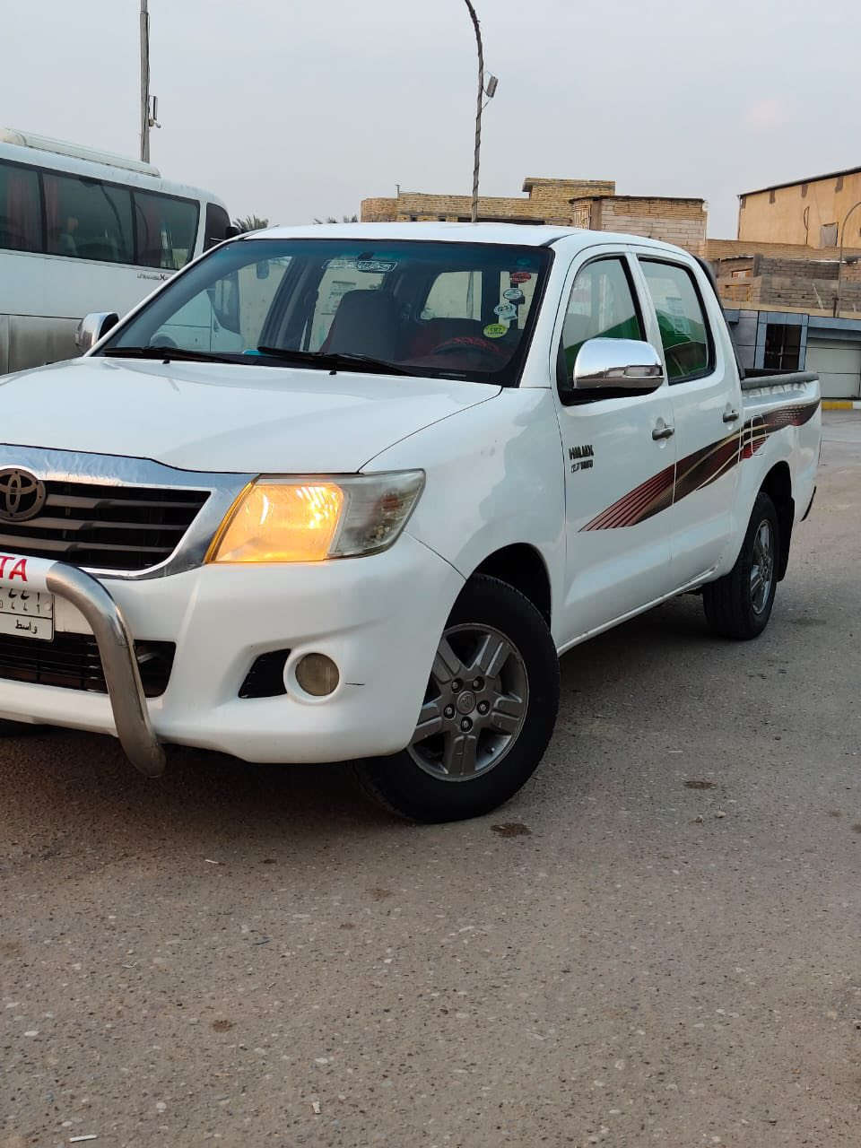 سلام عليكم سياره هايلوكس تخم تاير حداديه فول تخم تاير عنوان دير شافي سعر 16 مديل12 *********** شاصي 19 سنويه 27
