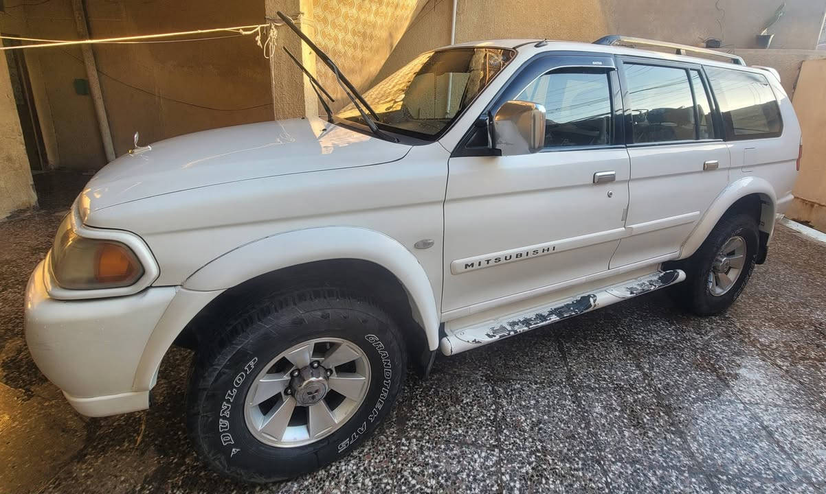 السلام عليكم للبيع ناتيفا الموديل ٢٠٠٧ رقم بغداد هزه جديده محرك كير كل كهربائياتها شغاله  مكان السياره بغداد هاتف ***********
