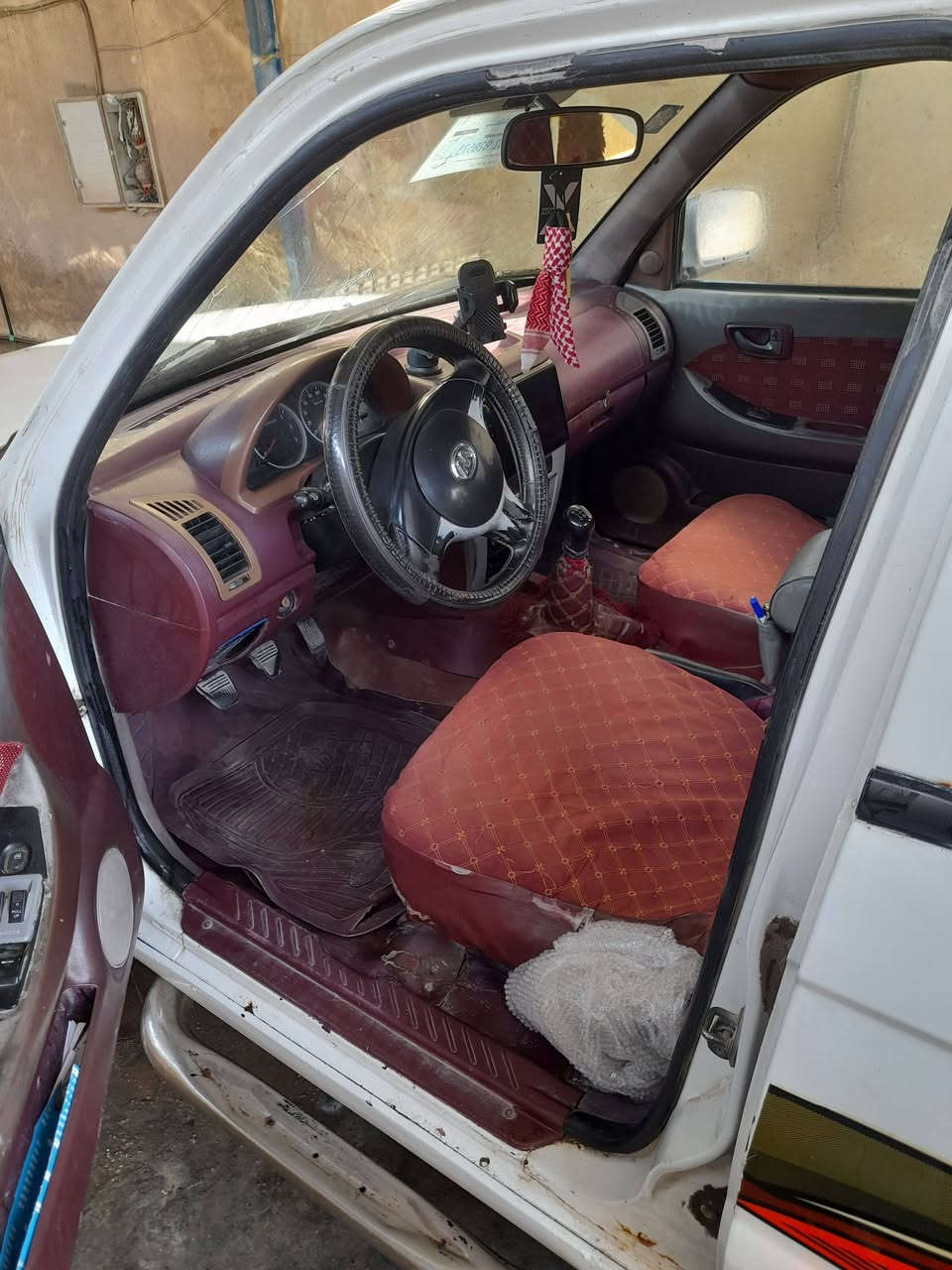 سكاي موديل ٢٠١٣ رقم واسط جديد شرط التحويل محرك جديد مبدل مصبوغه جماليه سعره ٤١ مكاني فلوجه الكرمه ***********
