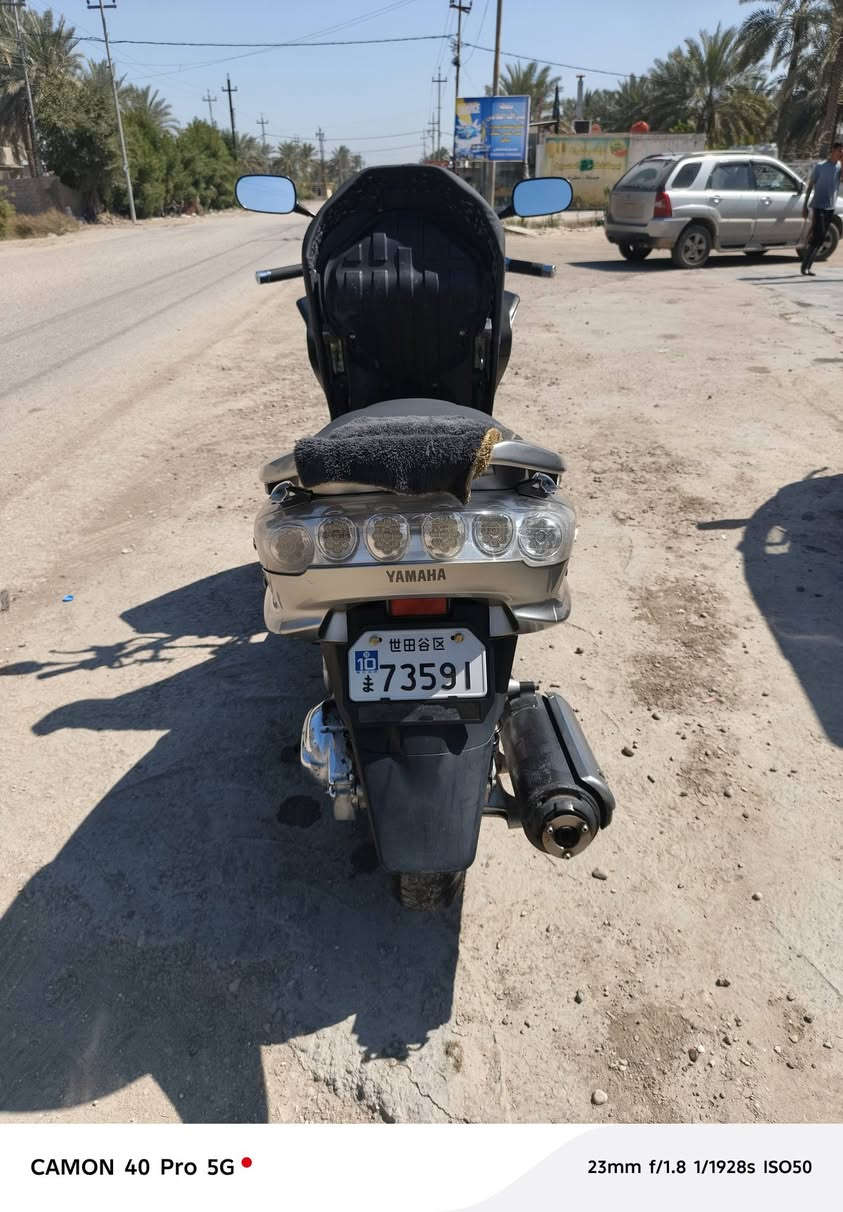 سلام عليكم
ماجسته دبل رون ABS موديل 2003 مكينه ربع 250cc بيه نقص چكمچه صفحه يمنه و دوسه وباقي كامل كل غراضه بلادي حته براغي كفر اصليه و ضفيره مابيه اي چطل او تيب غير بلاد حته فيشه ملف و كتف شحن اصلي كهربائيات كله شغاله ما عده دكمه دبل اشاره فقط بكلايت و اشاير و مازده كرستال اصل كان مدوشم جديد كابريتر اصلي و فيت بم اصلي بيه شخوط ب بجم فقط كلوب جنطه شغال 
ماشيه 56 الف و نص حقيقي 
حماوه نص ثابه و ما بيه صرف بانزين 
اويها جامه طويله و شوته رياضي نيكل 
سعر 725  الف وبيه مجال و سعر و دراجه من جانب مشتري والله عظيم 
مكان بابل محاويل 
رقم (***********) 
اذا اكوو مراوس ب دايون عضم هم ترهم
