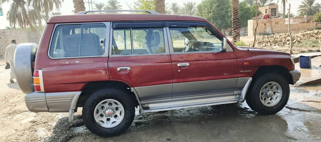 السلام عليكم للبيع او مراوس باجيرو موديل 2000وارد خليجي مكفولة من الحادث والصبغ محرك جديد حاويه ما مفتوح و كير جديد حاويه صارلهن شهرين تبريد ثلاث قطع شغال تخم تاير جديد فور ويل. دفع رباعي شغال كله على بلاد ماكو شي ما يشتغل بيه..تراي لمكه...رقم اربيل سنويه نافذه21 عندي وكاله عامه ام الباركود بسمي .تحويل او وكاله***********واتساب ... ***********السعر63$   الكوفة
