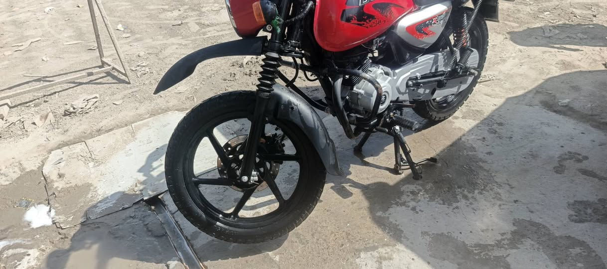 بوكسر جبلي مديل 2023 مرقم بغداد
ملاحضة مكينه مفتوح بيه صوت بل مكينه سعر 
2100سعر بيه مجال حك جيتك اتصال  ***********
