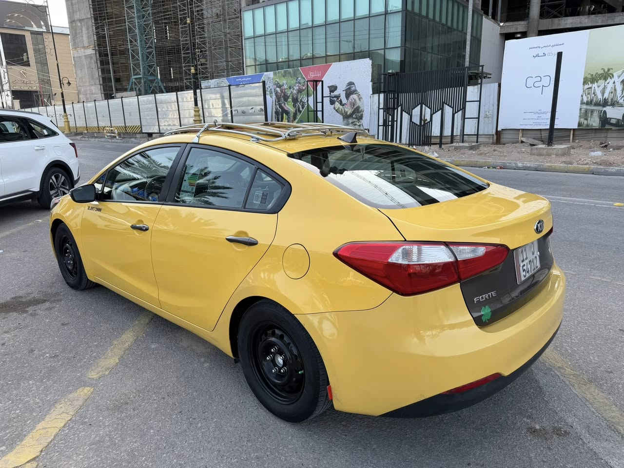 إسلام عليكم فورتي 2015 رقم بغداد ابسمي
حادث بنيد بدون قطعه تبديل ليبل واحد صور الحادث بالمنشور

مكينه جديده وكير هم جديد يعني كفاله مكينه كير شرط فحص

سونار مرفوق مع المنشور سياره حلوه وعضمتها كلش حلوه 

بيها خط بغداد كربلاء جديد

سعرها 114 وبيها مجال ***********
