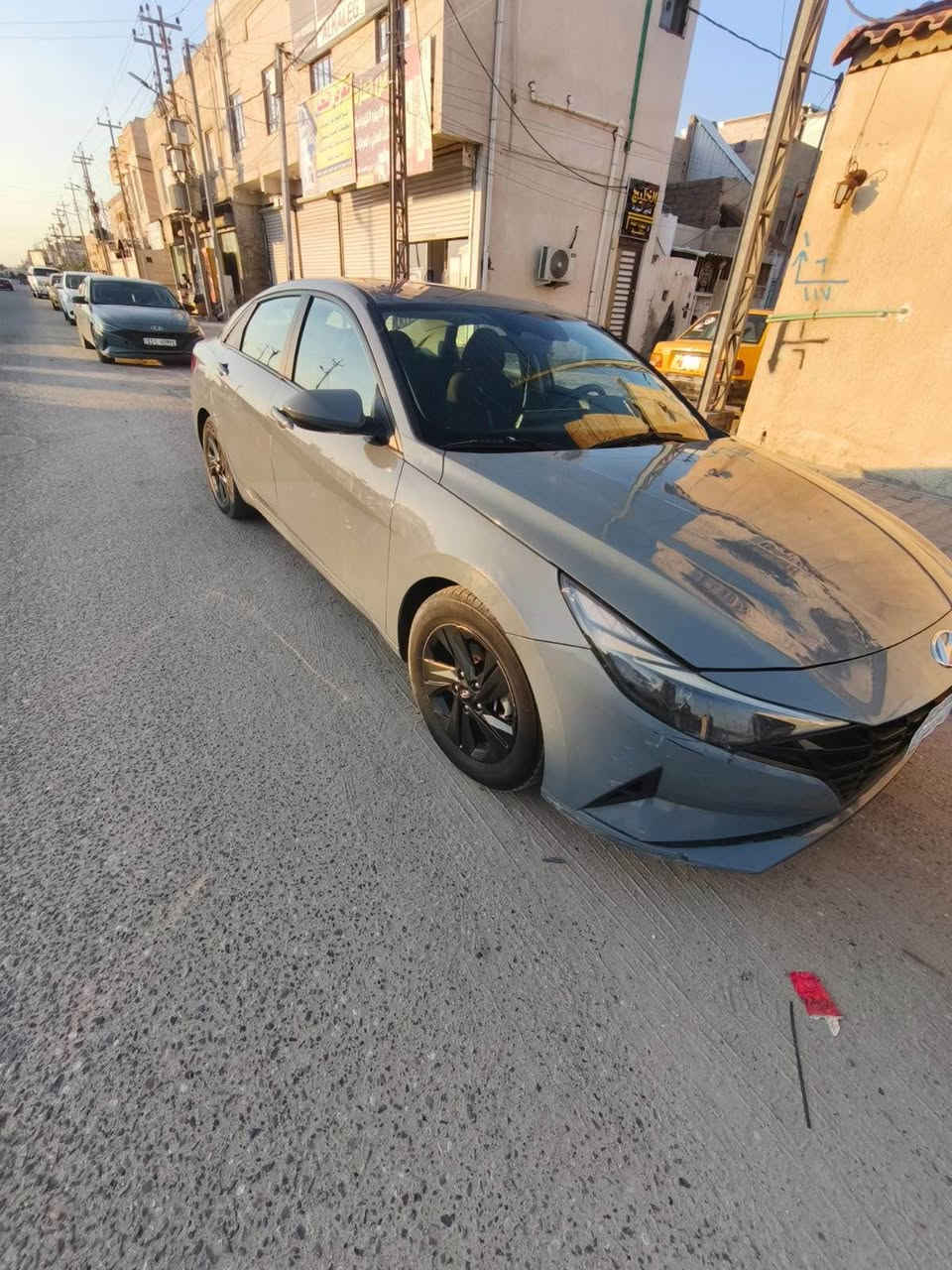 نوع السيارة هيونداي النترا 2022 لون اسمنتي ( سموك ) 
وارد امريكي 
نظافة فول 
حادثها فقط بنيد مرجع بارد مصلح مفسه 
قطرة صبغ مابيها سونار جديد موجود وصور الحادث موجودة
بيها مكانات بارد 
السيارة جاهزة ماتصرف عليها دينار واحد 
مواصفات السيارة 
رادار امامي خلفي جانبي
حساسات
توقف ذاتي 
تحديد مسار 
مثبت سرعه 
قيادة ذاتيه 
تراكشن 
تبريد ماشاء الله كلش حلو 
تخم تاير جديد قبل اسبوعين بدلته
دهن كله اصلي شرط 
فلاتر جدد اصلي 
لايت زنون 
رقم معوقين بغداد وكالة بأسم المشتري
مكينة 2000 دوش ( المرغوب ) 
للاستفسار *********** اتصال وواتساب مامتواجد ع الفيسبوك البصرة, العراق
