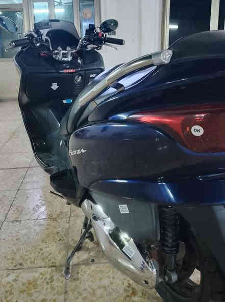 سلام عليكم فورزه 0 8 كير 6نمر 3تحويلات امبي ثري ستان حساس تدفئه يدات لون مميز  دراجه كفاله عامه اوراق موجوده سعر مليون و100 مكاني بغداد حي البتول موجود واتساب ***********
