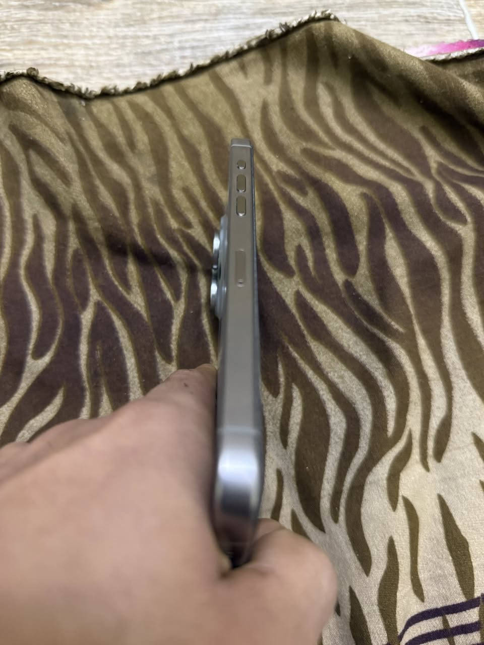 آيفون ١٥ برو ماكس ذاكره ٢٥٦ بطاريه ٨٨ لون تيتانيوم نظافه ١٠٠٪؜ قيم إذا عجبني سعرك نتوكل


**إذا كنت صاحب هذا الإعلان وتريد حذفه لأي سبب، رجاءا أرسل رسالة إلى الدعم الفني**