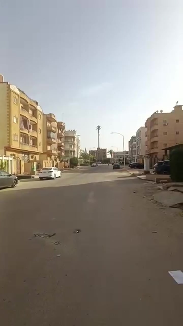 شقة للبيع في السابعة الجديدة دور رابع علي الطوب 
مساحة 170 متر 
قسط علي سنة 
جارى الانتهاء من الأعمال الإنشائية 
وعمل السور 
الانتهاء من الأعمال الخرسانيه بالكامل خلال 3 شهور 
وتسليم الواجهه والمداخل والاسانسير خلال 9 شهور 
للتواصل 01033456625


**إذا كنت صاحب هذا الإعلان وتريد حذفه لأي سبب، رجاءا أرسل رسالة إلى الدعم الفني**