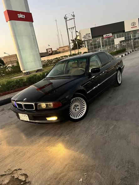 سلام عليكم BMW مديل ١٩٩٦ كاسحه حجم ٧٤٤ اصل
محرك وكير على الشرط
‏حداديه نضيفه 
بدون ضربه صبغ فقط 
السعر ٩٠ بيه محال
رقم المبايل ***********
