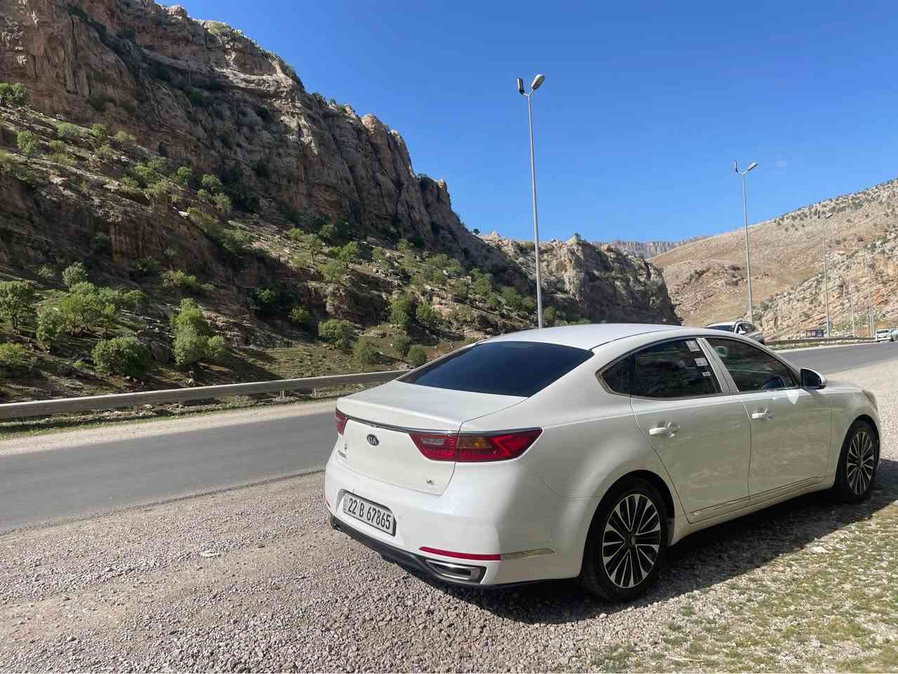 كادنزا موديل 2018

خليجي مكفول بدون قطرة صبغ عدا بارد جاملغ امامي   

مواصفاته :

كامرة دوارة 📷

حساسات امامي خلفي ✖️

 اشاير ترحيب بالمري 

تحديد مسار + تنبيه ‼️ تصادم + مثبت سرعة 

تحكمات ستيرن جهتين 

تحكم كشنات جهتين السائق و الراكب 

تبريد قطعتيين  خير من الله 

نظام ترحيب كامل عند الاقتراب من السيارة 

اضائة ليلية 

مانع انزلاق 

محرك 6 سلندر 3500

ثلاث وضعيات قيادة

السيارة ماشية 88000 KM 

 رقم إربيل دولي الجديد 

السيارة سنوية بأسمي شرط التحويل 

السعر  178 

المكان بغداد المنصور

*********** بغداد, العراق
