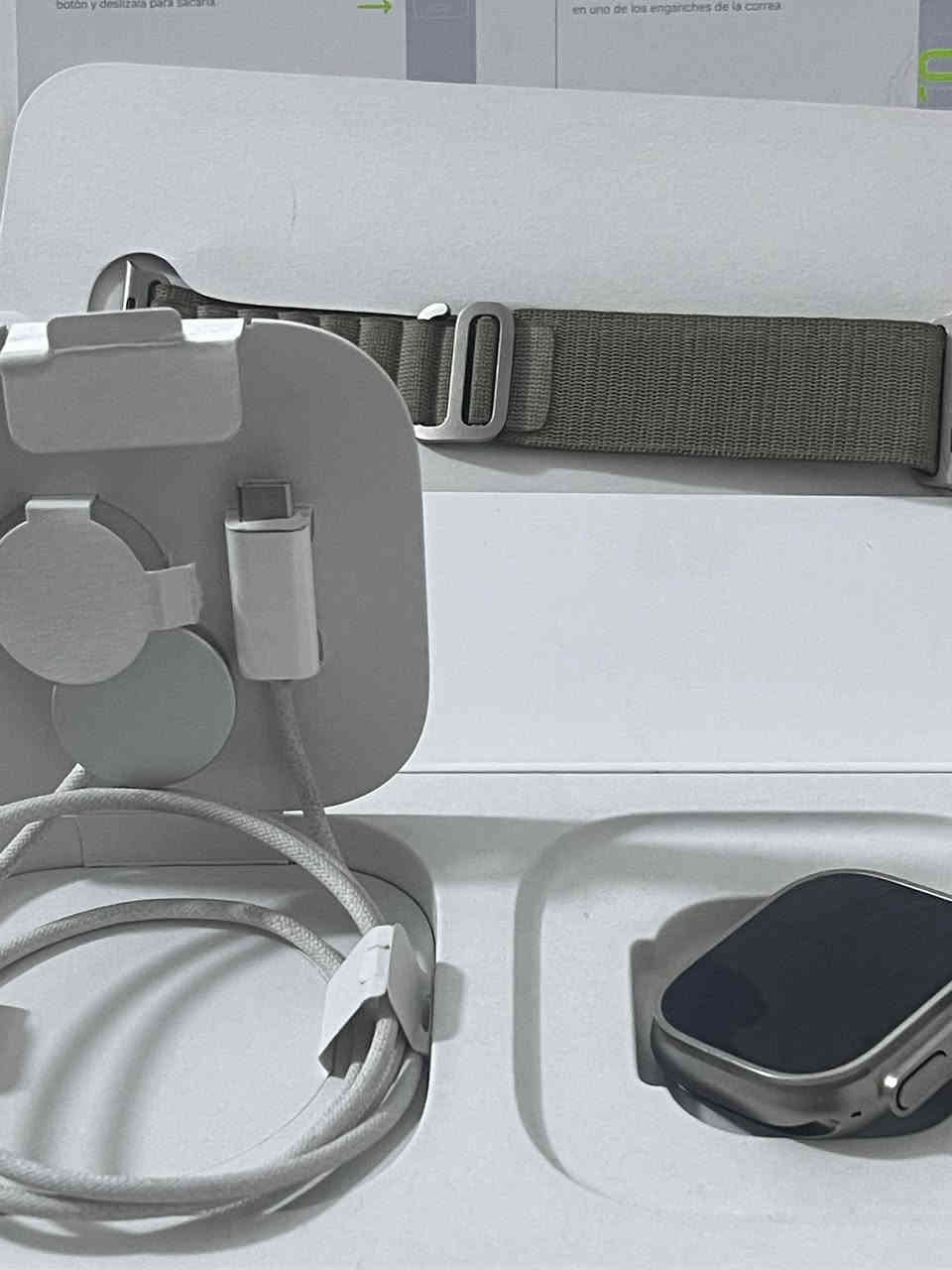 ساعه أبل ⌚️ اللترا 2 تيتانيوم طبيعي
‎حجم  4️⃣9️⃣  ⛩️
               بطاريه  9️⃣7️⃣🔋
نظافه  1️⃣0️⃣0️⃣💯💯
                 ذاكرة  6️⃣4️⃣ 
مركز سيمو المايسترو دورة شارع الصحه
👉👉***********
اتصال 📞
واتس اب /للااستفسار  والحجز
تابعني ليصلك كل جديد يخص منتجات ابل
